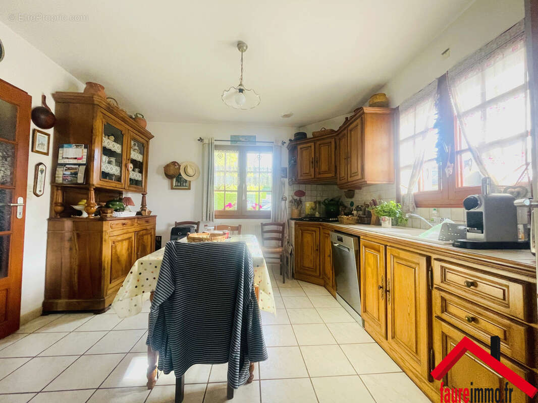Maison à JUILLAC