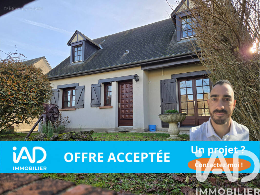 Photo 1 - Maison à SAINT-JEAN-DE-BRAYE