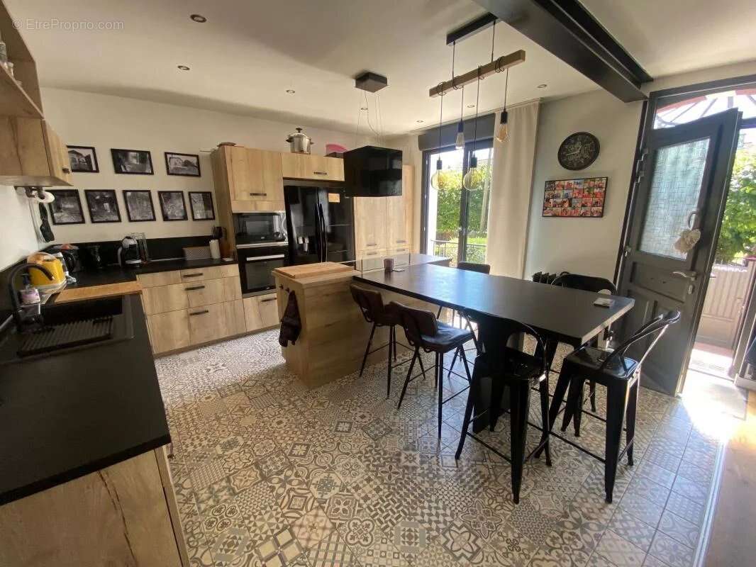 Maison à GOURNAY-SUR-MARNE