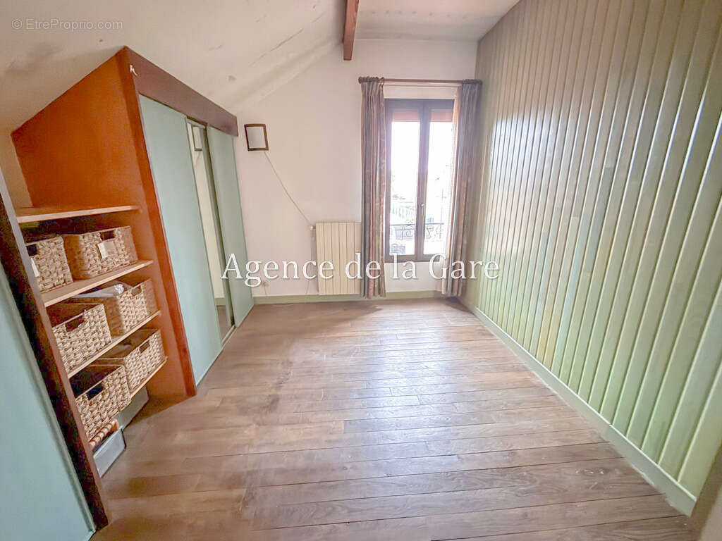 Maison à SARTROUVILLE