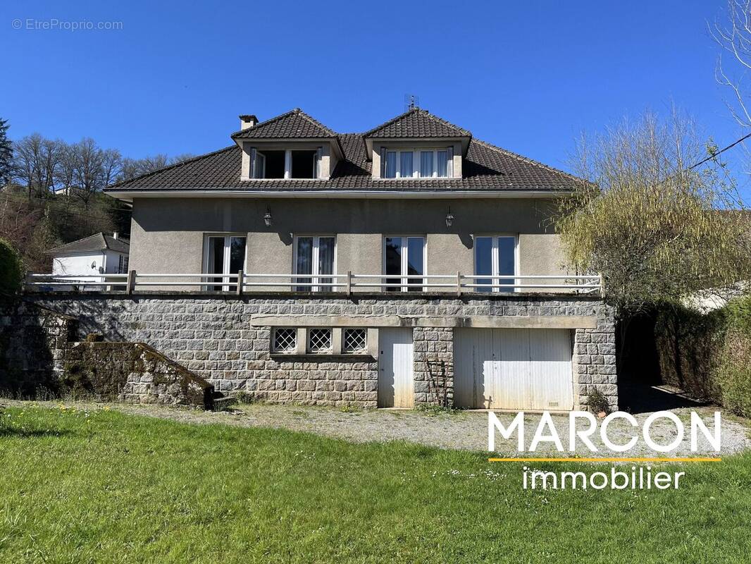 Maison à AUBUSSON