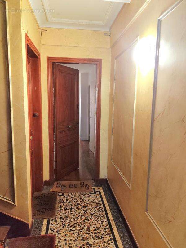 Appartement à PARIS-7E