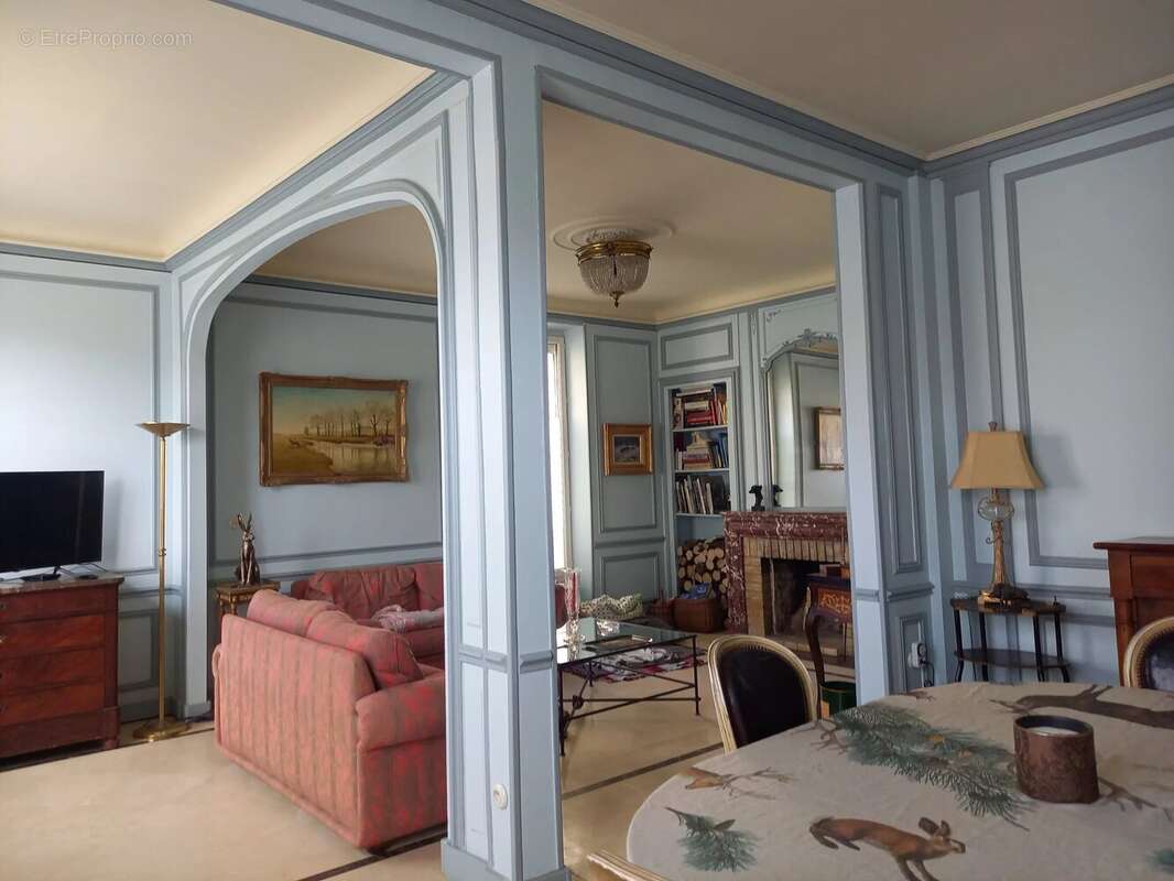 Maison à FONTAINE-LE-PORT