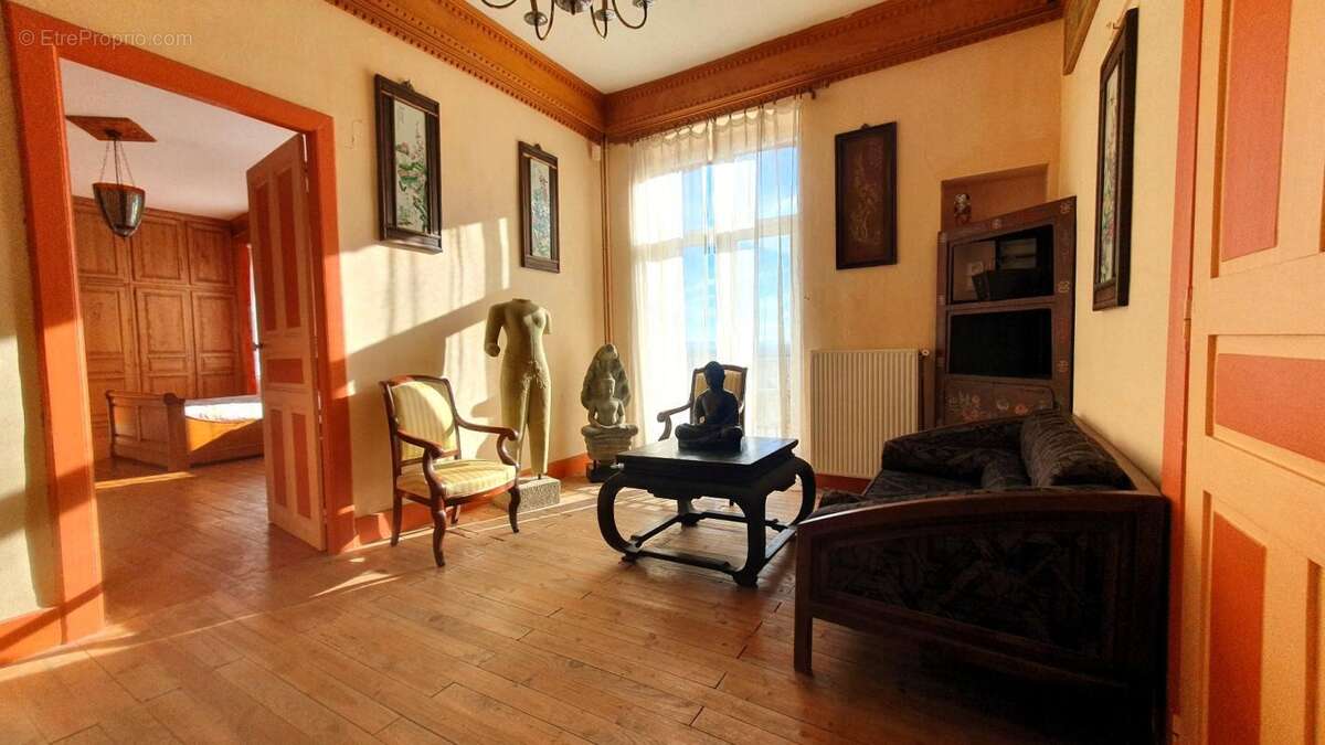 Maison à LA SALVETAT-PEYRALES