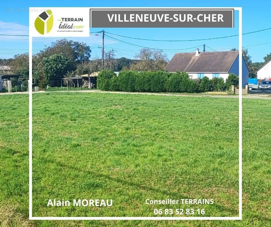 Terrain à VILLENEUVE-SUR-CHER