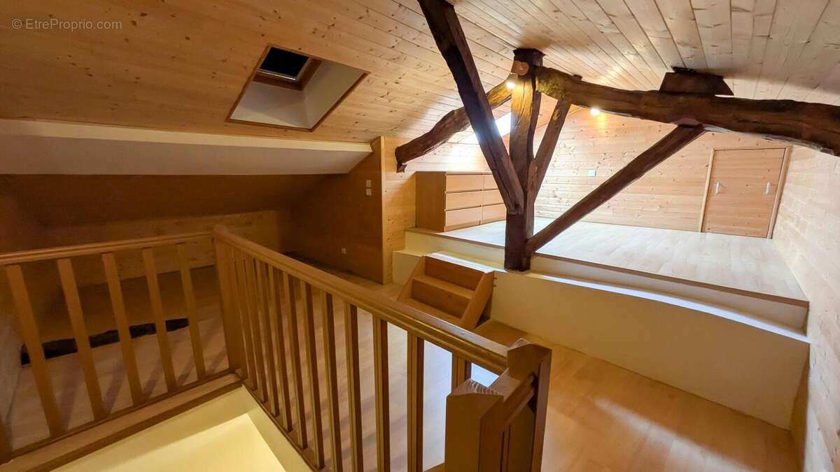 Maison 183 m² à Saint-Jean-De-Thurac  - photo 7