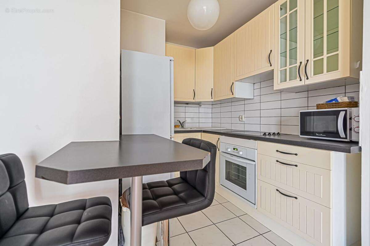Appartement à PARIS-19E