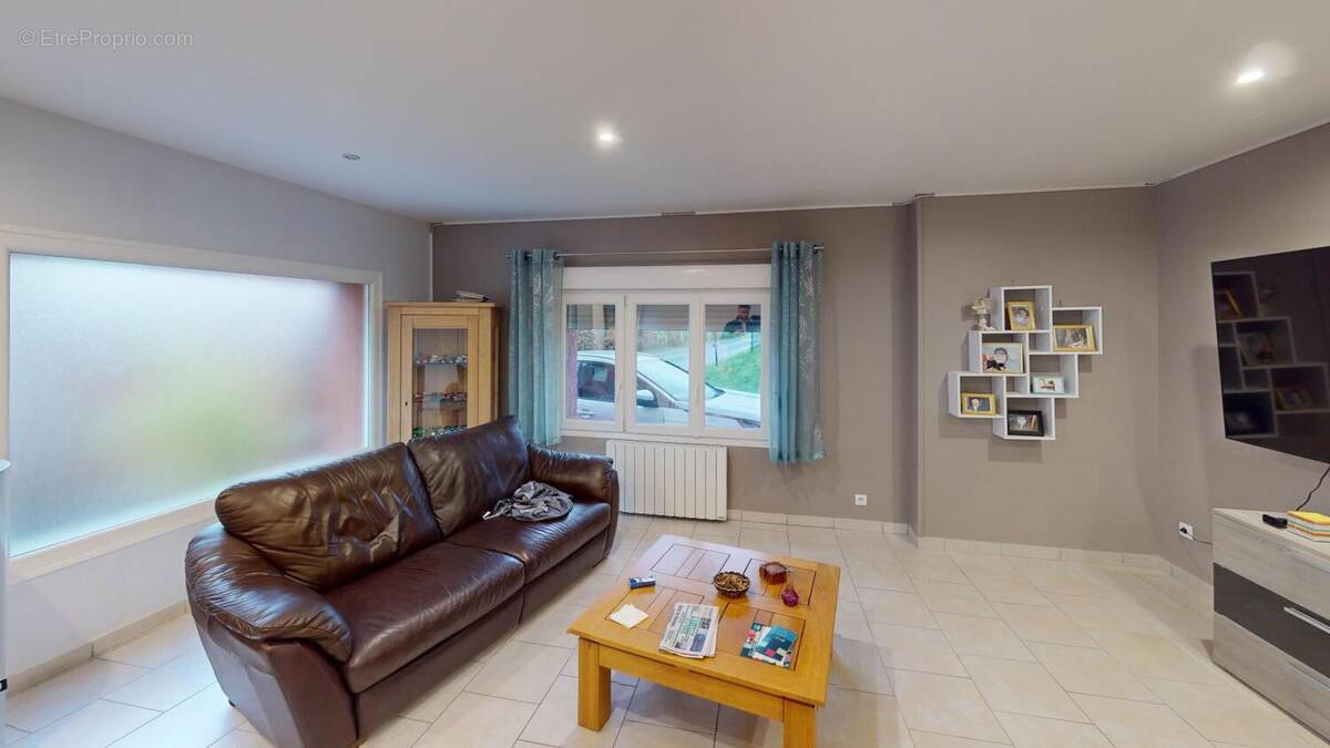 Appartement à CROIX-EN-TERNOIS