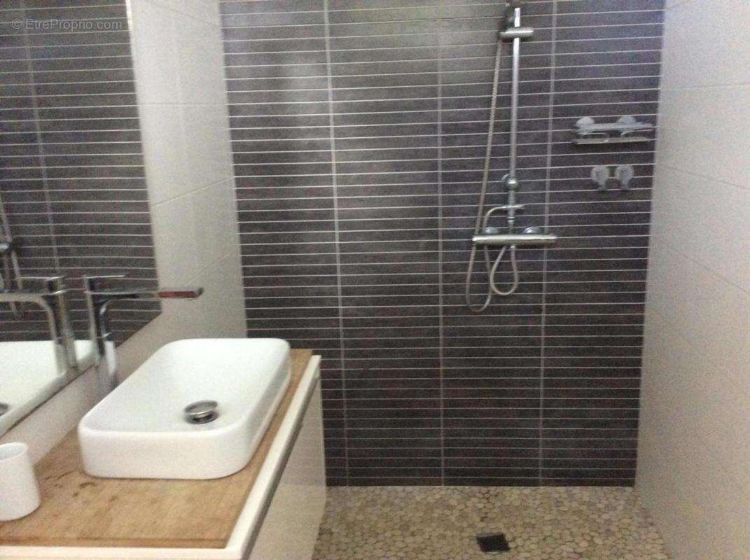 Maison T8 - 2 T4 indépendants - Le Lamentin (97232) - photo 9