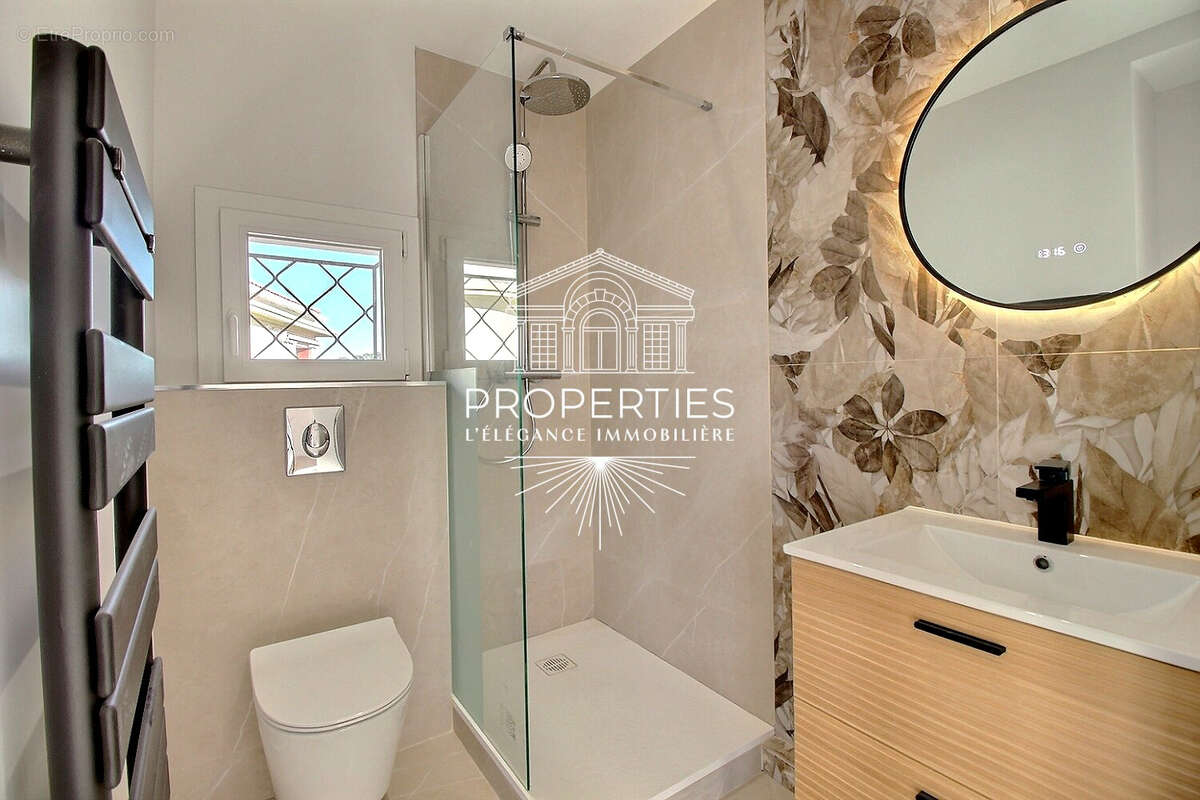 Appartement à SANARY-SUR-MER