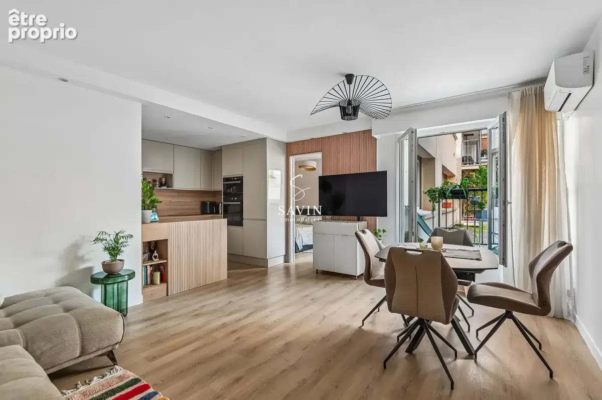 Appartement à PARIS-15E