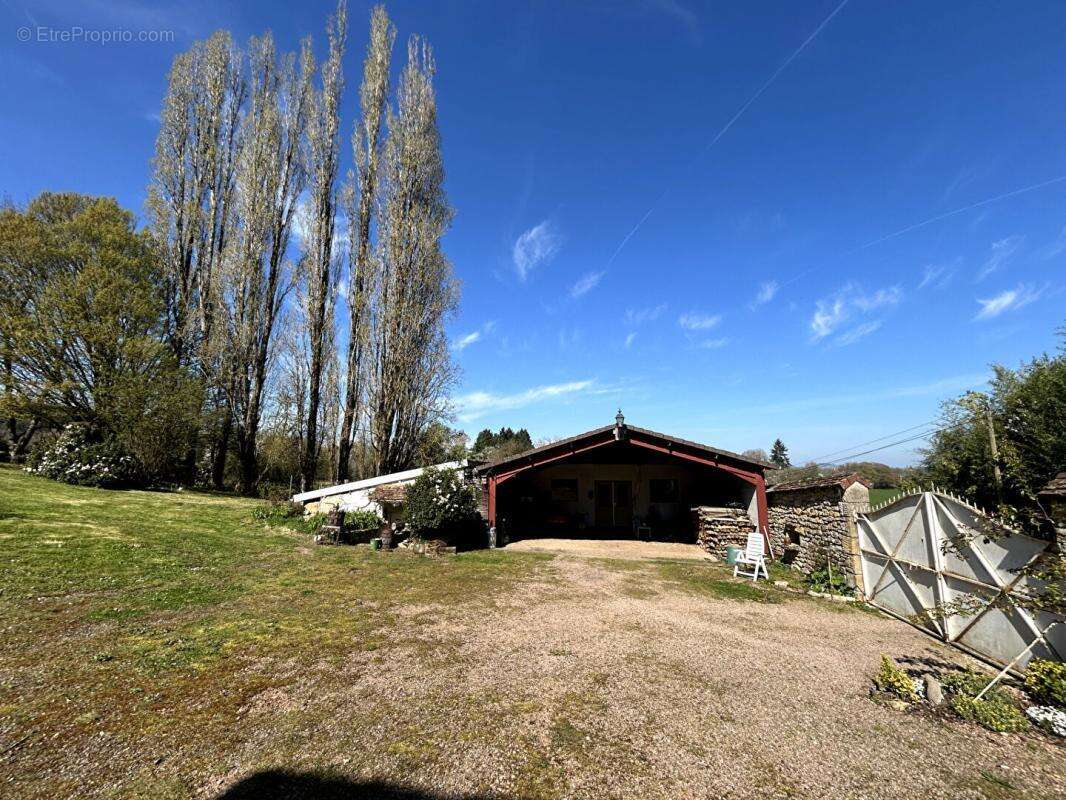 Saint Benin Des Bois Splendide maison 7 pièce(s) 194 m2 - photo 17