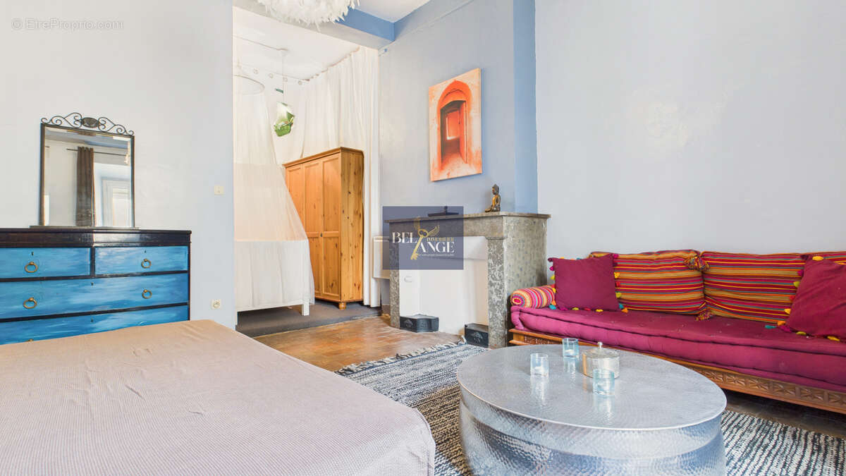 Maison à VILLENEUVE-DE-BERG