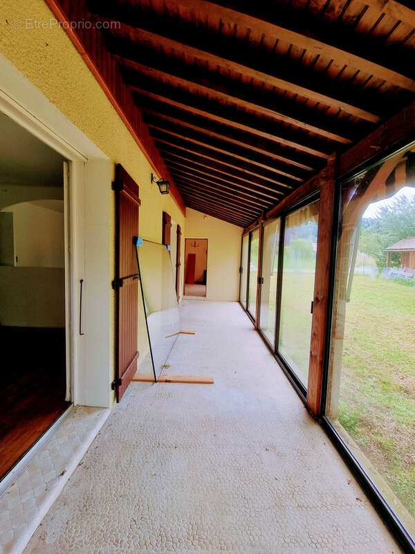 Maison à CHERVEIX-CUBAS