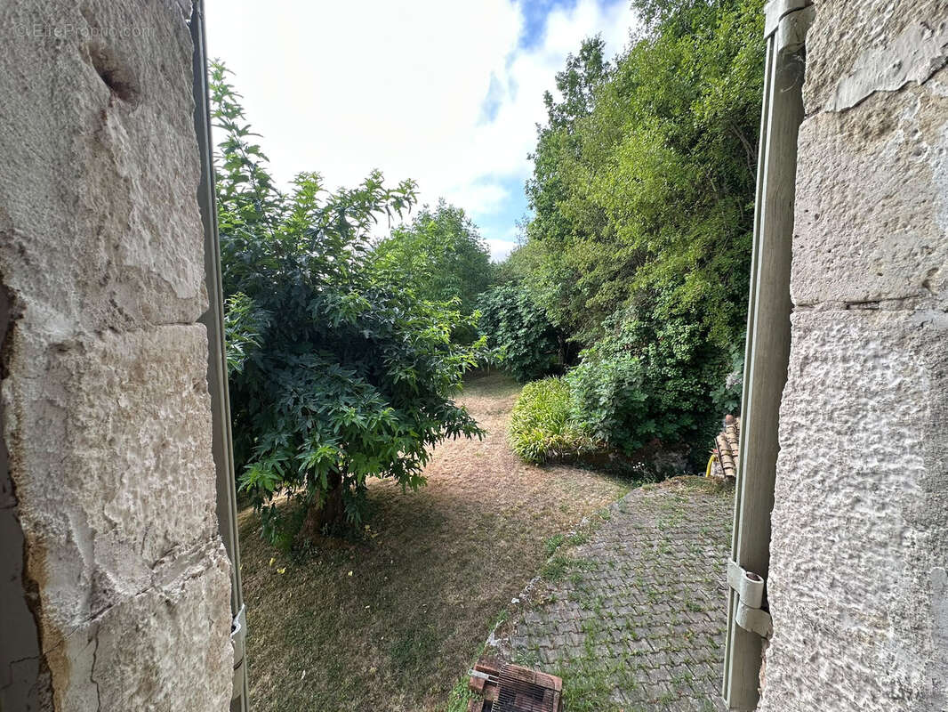 Maison de caractère avec jardin   Roquecor - photo 10