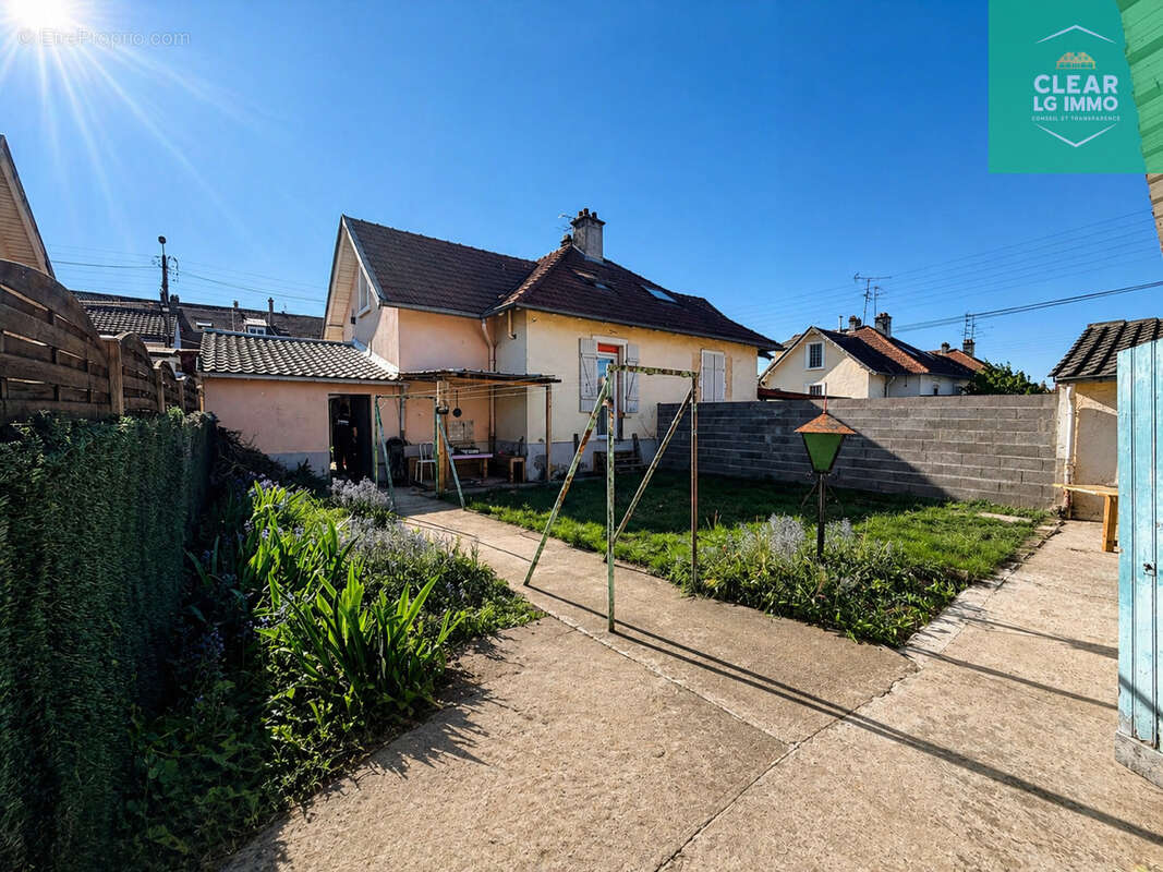 Maison à AMNEVILLE