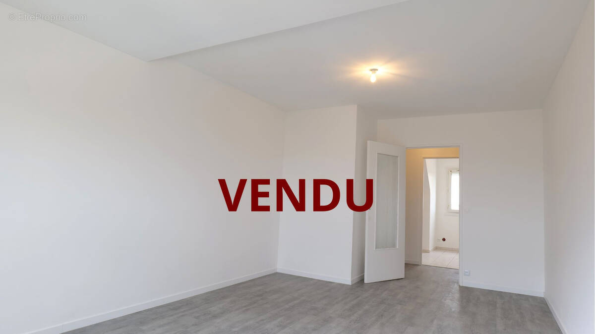 Appartement à CORMELLES-LE-ROYAL