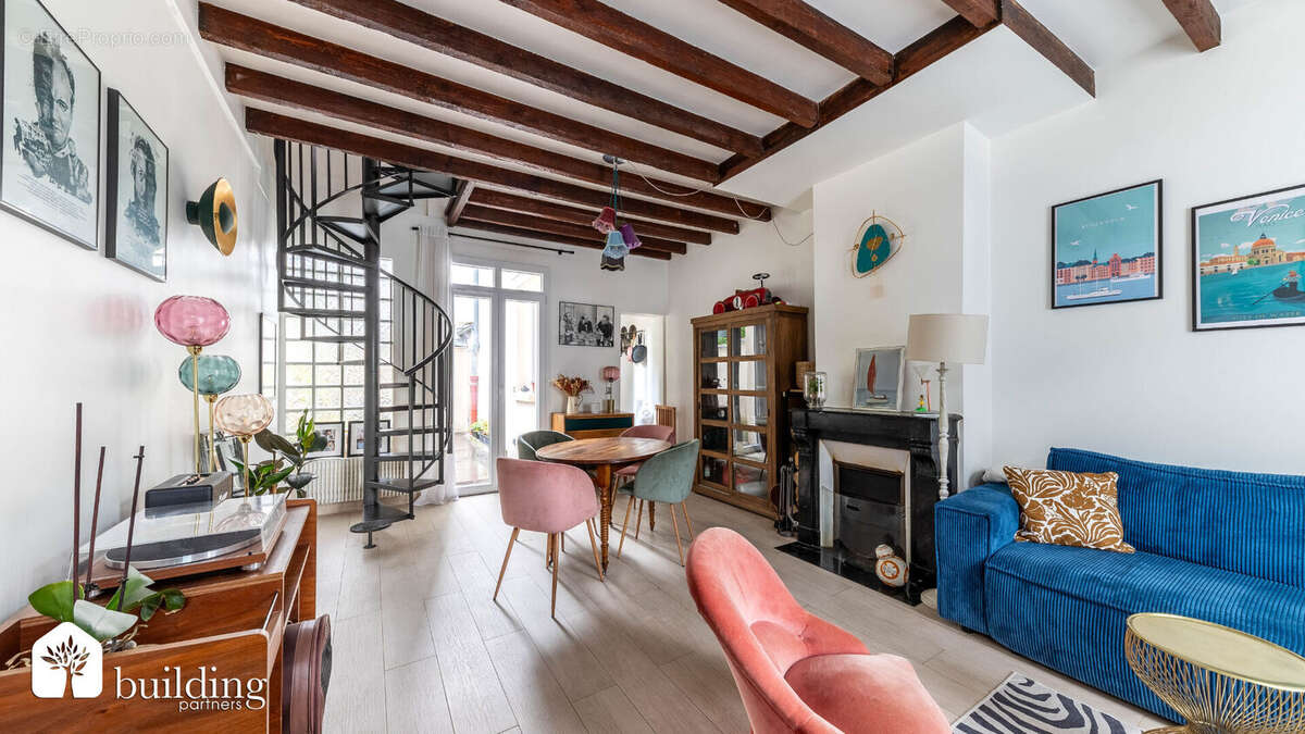 Maison à COURBEVOIE