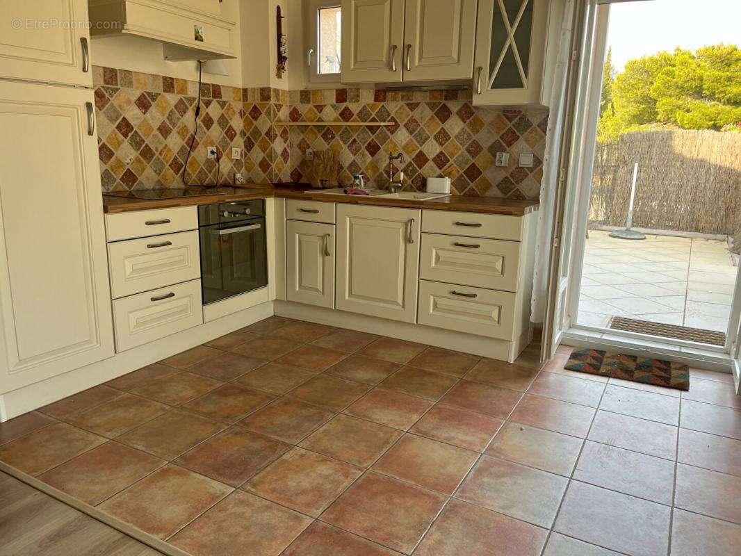 Appartement à SAUSSET-LES-PINS