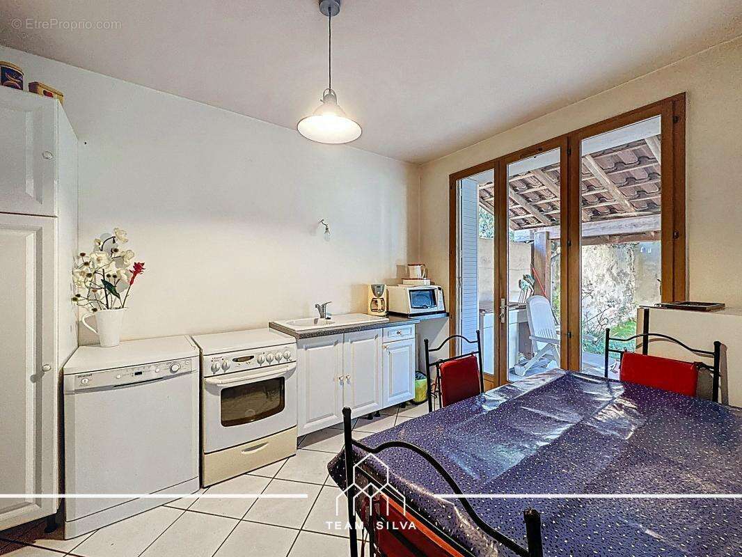 Maison à CHARLY