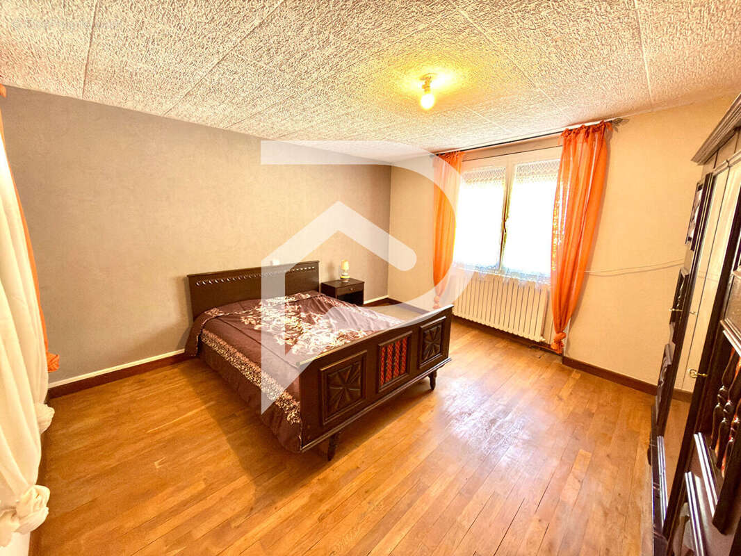 Maison à FAYL-BILLOT