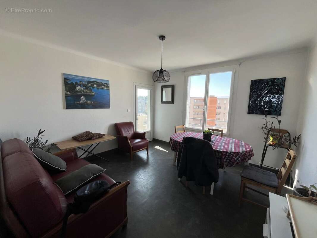 Appartement à NIMES