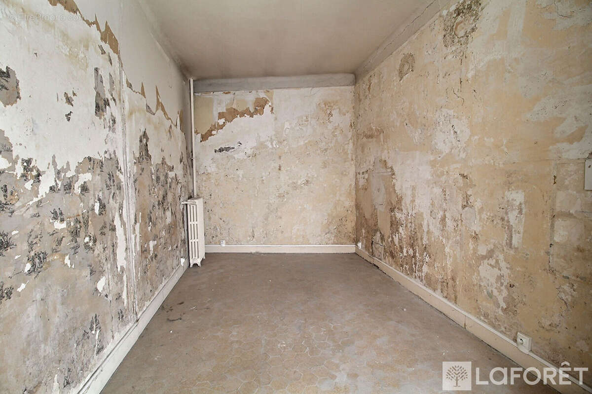 Appartement à LA GARENNE-COLOMBES