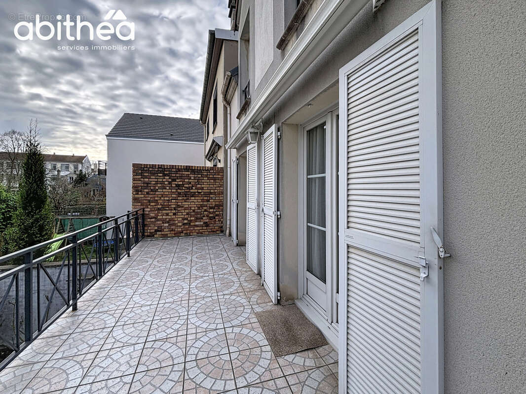 Maison à CHOISY-LE-ROI