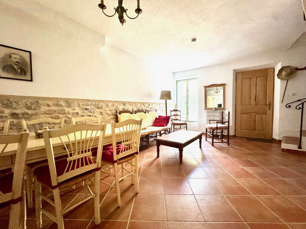 Maison à VAISON-LA-ROMAINE