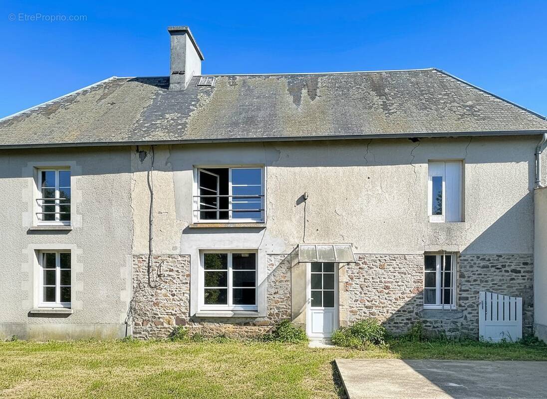 Maison à SAINT-PATRICE-DE-CLAIDS