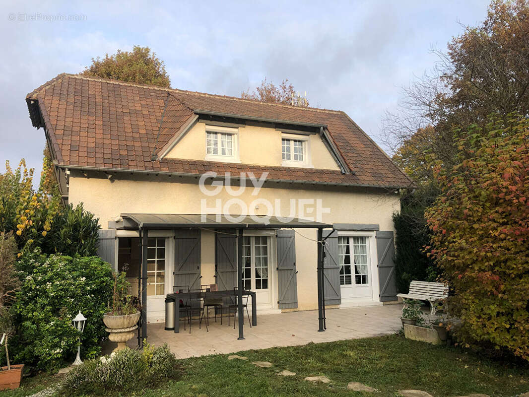 Maison à EZY-SUR-EURE