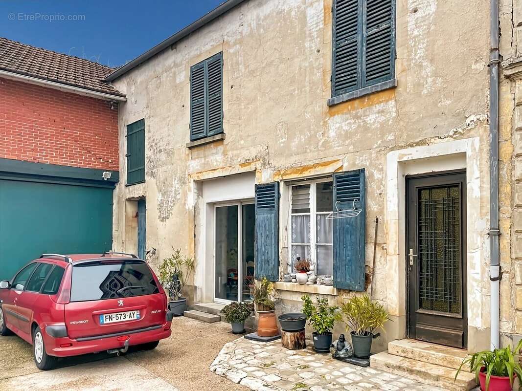 Appartement à CRESPIERES