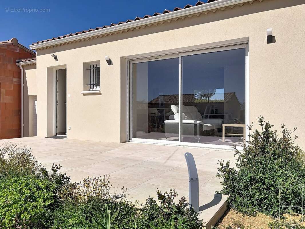 Maison à RUOMS