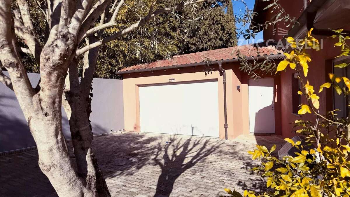 Maison à CONTES