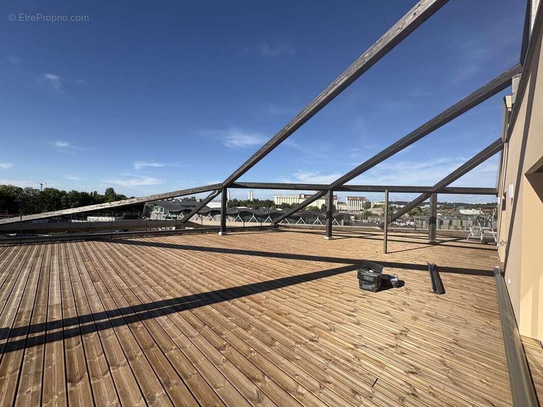 Appartement 67 m² à Bordeaux  - photo 2