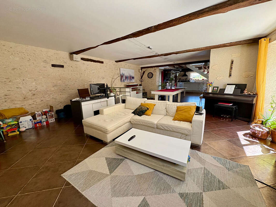 Maison à SAINT-CLAUDE-DE-DIRAY