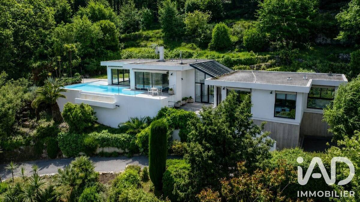 Photo 1 - Maison à LE ROURET