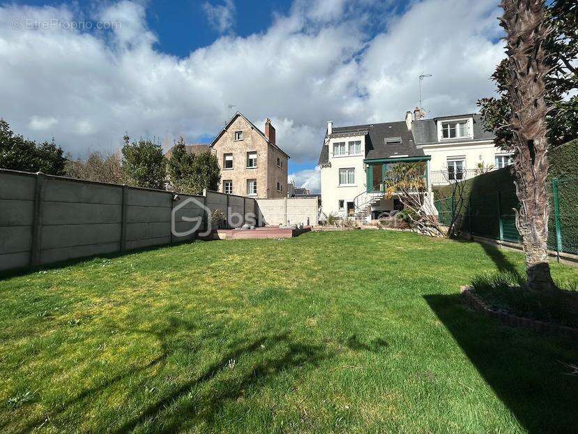 Maison à SAINT-PIERRE-DES-CORPS