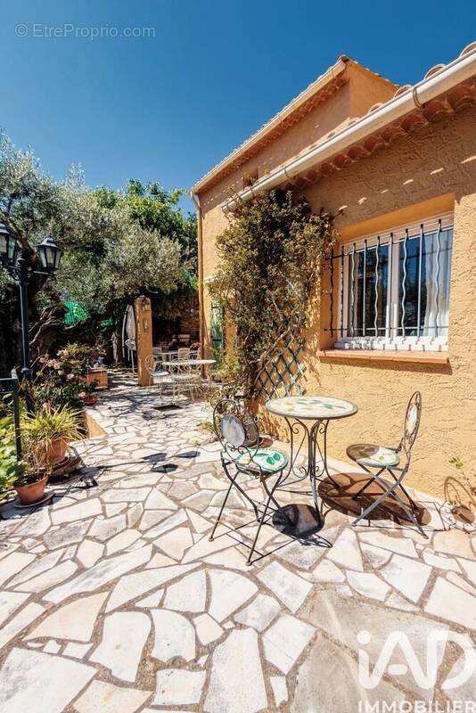 Photo 1 - Maison à TOULON