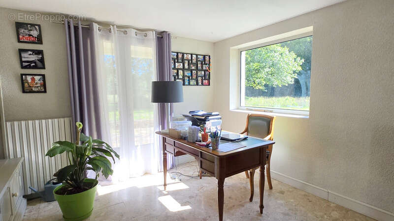 Maison à ORADOUR-SUR-GLANE