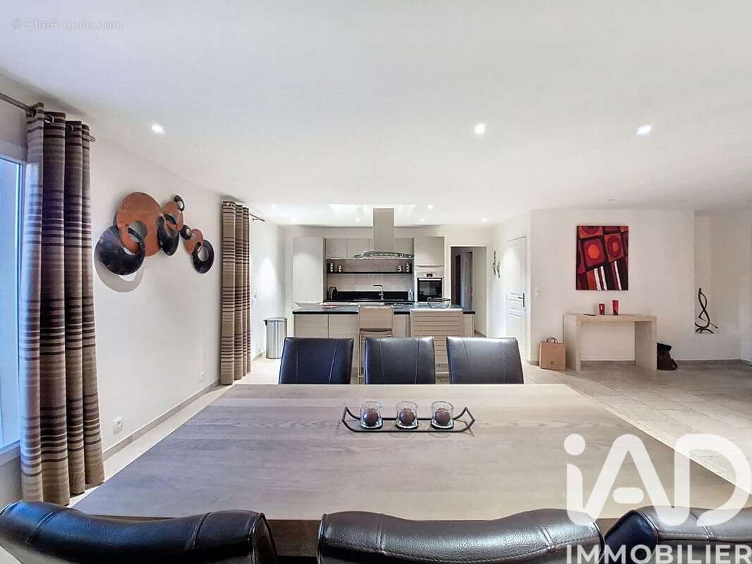 Photo 4 - Maison à VARENNES-CHANGY