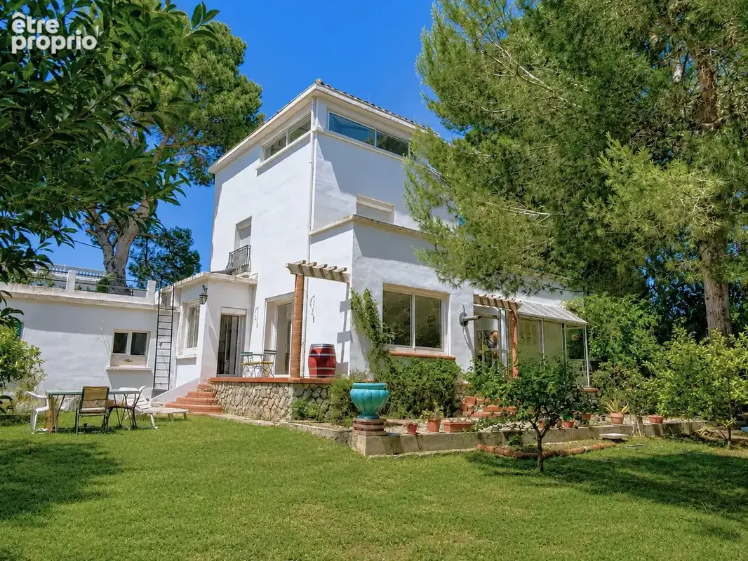 A perpignan sud, aux portes de la ville, une villa 4 faces, sur 2300m2 de terrain - photo 2