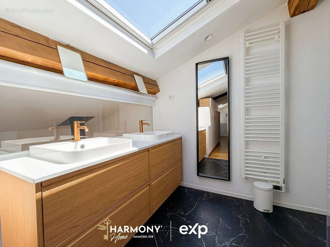 Maison 144 m² à Marseille-6e  - photo 8