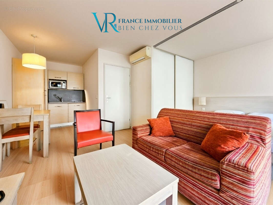 Studio (t1 bis) 31m2 - terrasse & parking privatif - photo 2