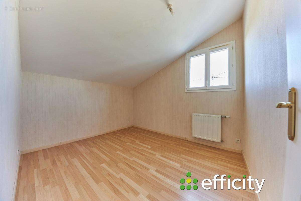 Maison à SAINT-MATHURIN-SUR-LOIRE