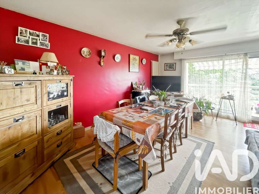 Photo 5 - Appartement à LES PAVILLONS-SOUS-BOIS
