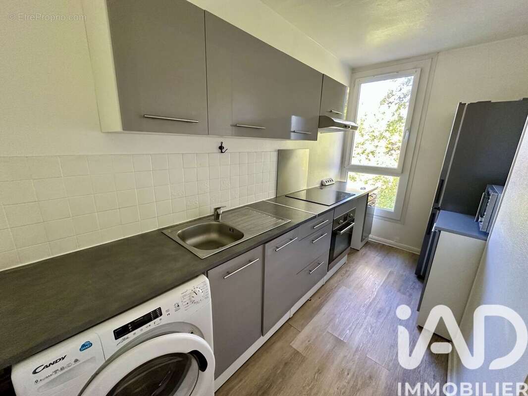 Photo 3 - Appartement à SAINT-PIERRE-LES-ELBEUF