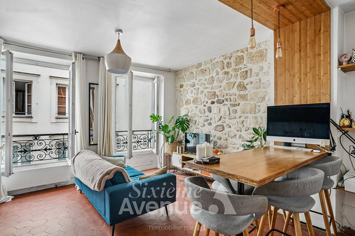 Appartement à PARIS-3E