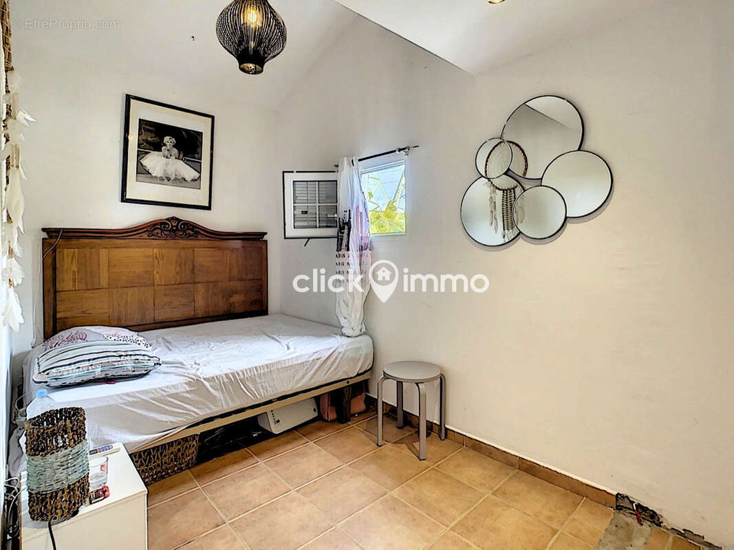 Maison à BAIE-MAHAULT