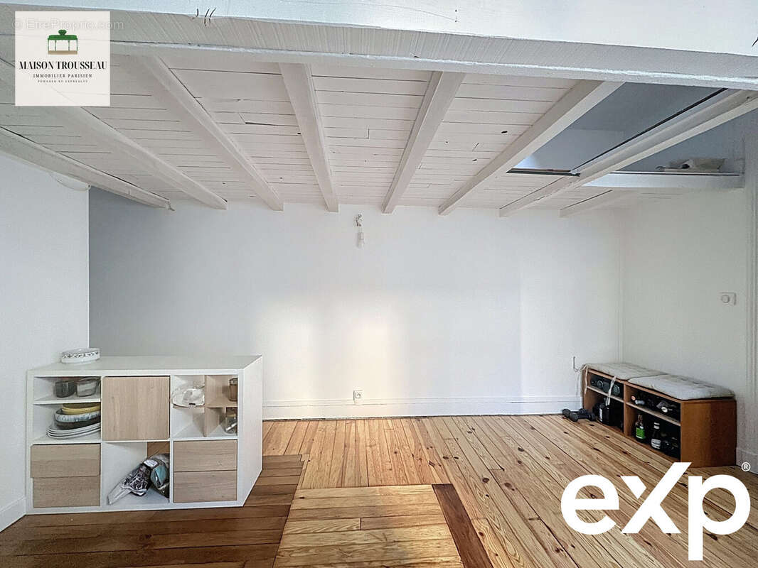 Appartement à PARIS-3E